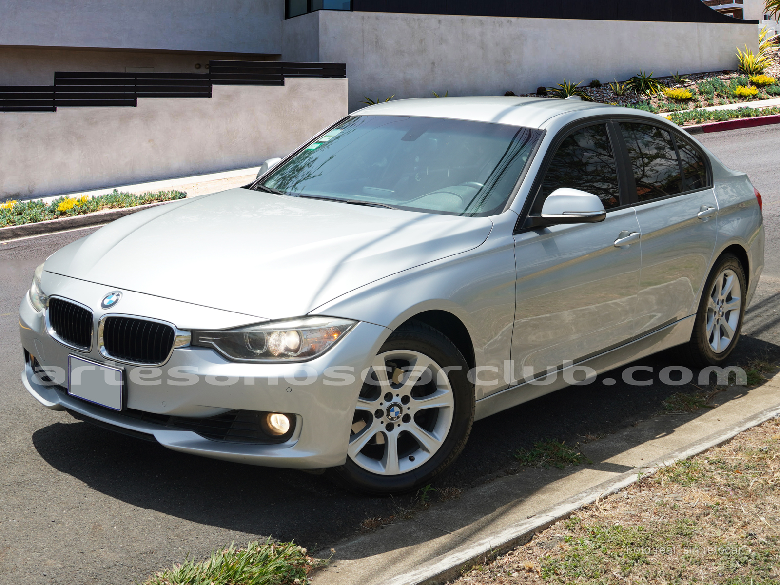 BMW 320I - 2014. - ARTESANOS CAR CLUB