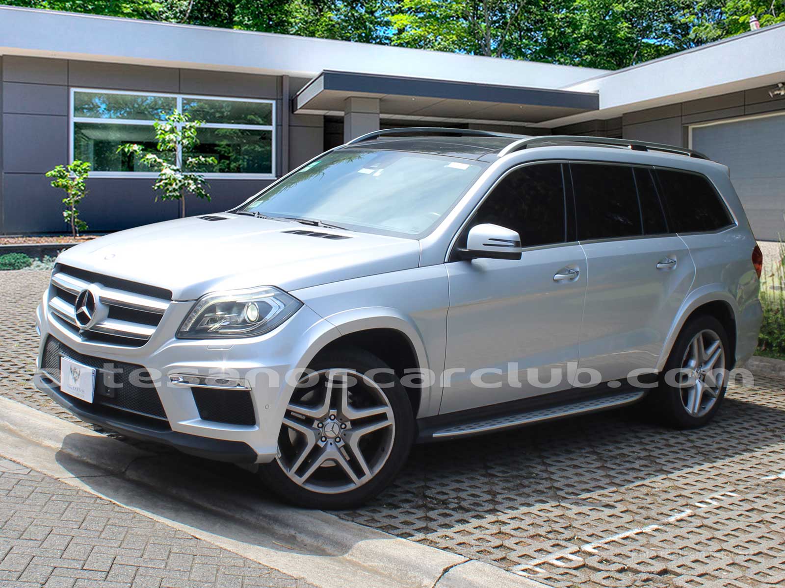 MERCEDES BENZ GL 350D AMG – 4MATIC 2015 | COSTA RICA