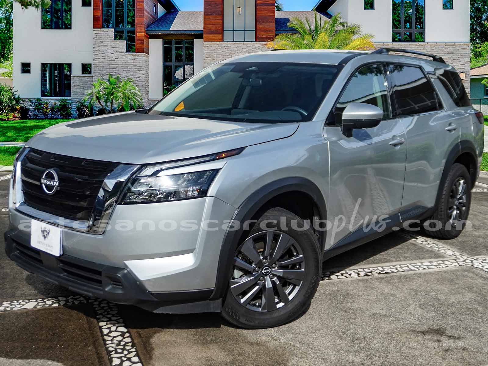 NISSAN PATHFINDER 3.5L SV – 4X4 – 8 PASAJEROS 2025 | COSTA RICA