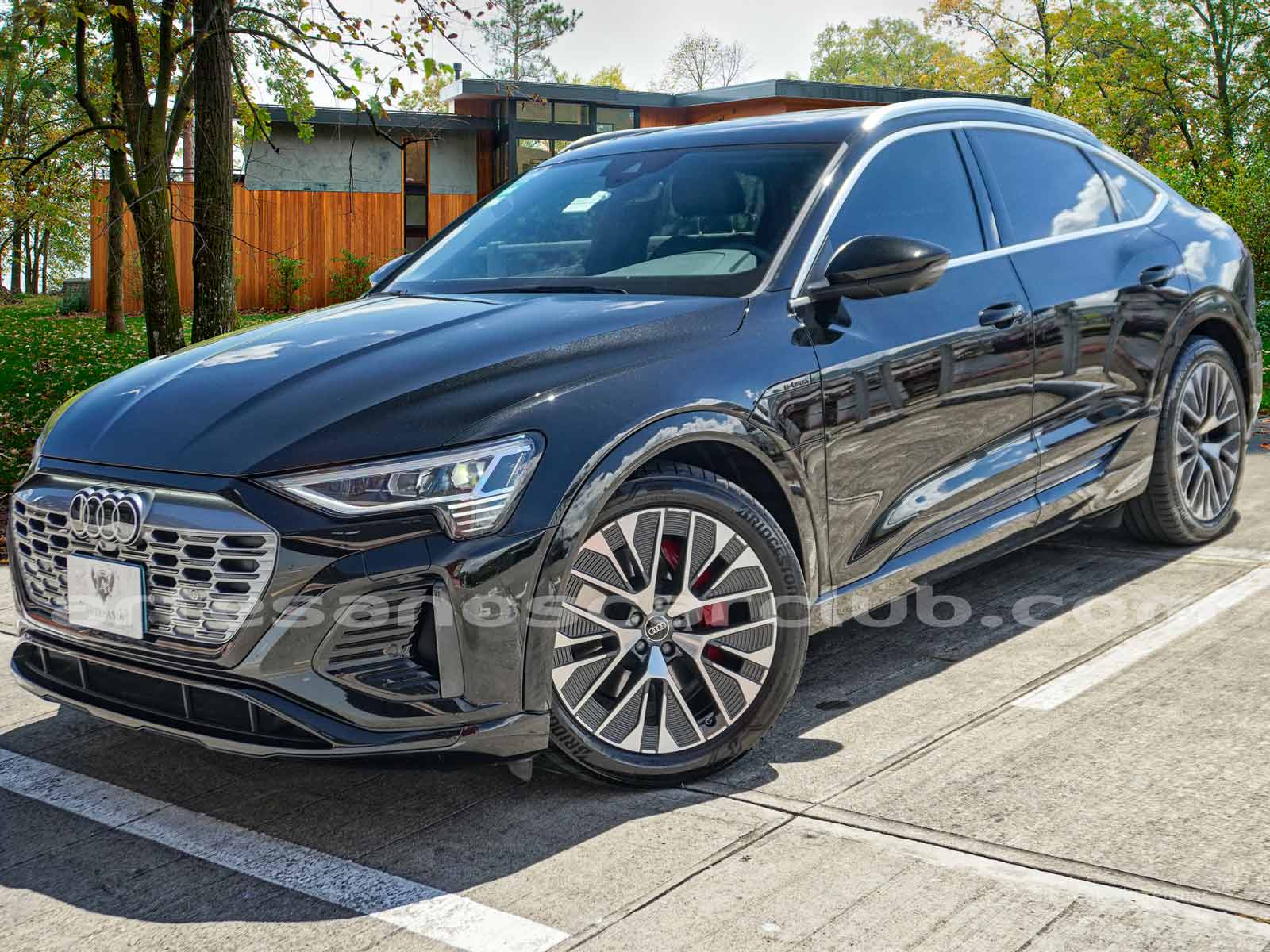 AUDI Q8 E-TRON 55 SPORTBACK S-LINE 2024 | COSTA RICA